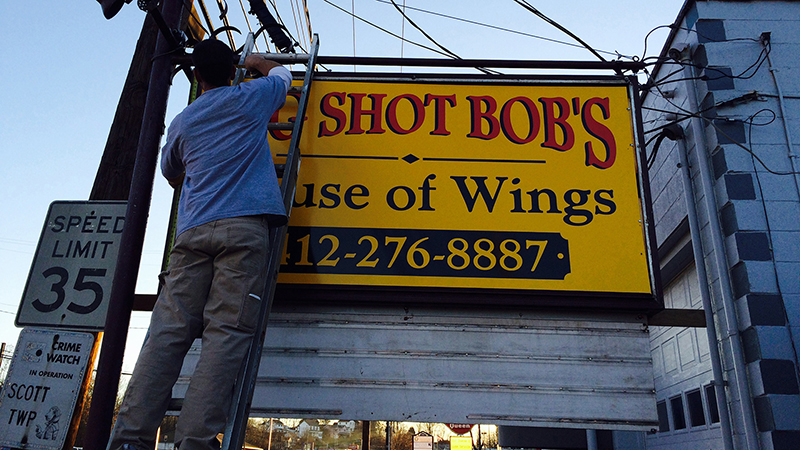 Sign Installation, Pittsburgh sign installation, commercial sign installation, professional sign installer, installation, Install, Install sign, Pittsburgh business sign, hanging signs, mounting signs, digitally printed signs, digitally printed graphics
