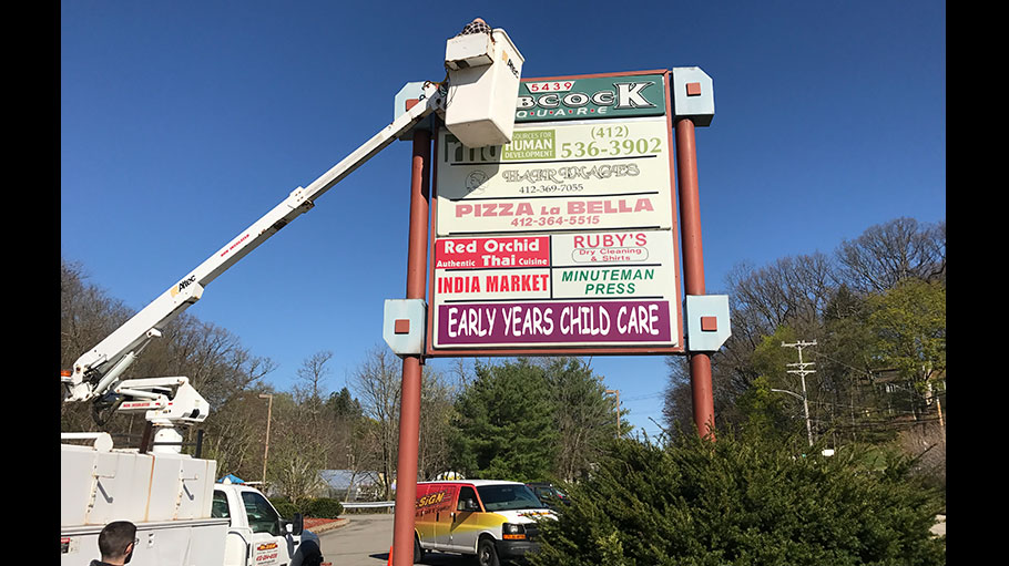 Sign Installation, Pittsburgh sign installation, commercial sign installation, professional sign installer, installation, Install, Install sign, Pittsburgh business sign, hanging signs, mounting signs, digitally printed signs, digitally printed graphics