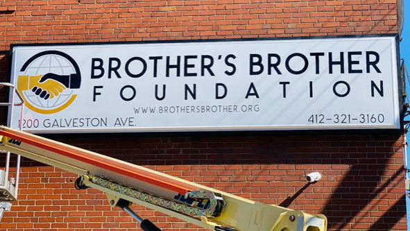 Sign Installation, Pittsburgh sign installation, commercial sign installation, professional sign installer, installation, Install, Install sign, Pittsburgh business sign, hanging signs, mounting signs, digitally printed signs, digitally printed graphics