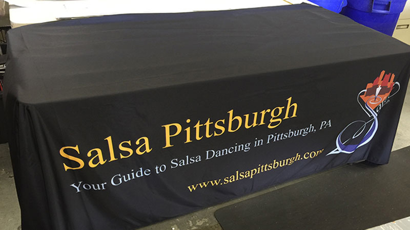Trade show signs, tradeshow branding, trade show displays, Trade show tables, Pittsburgh Trade show sign printing, Commercial signs pittsburgh, Custom trade show booth, trade show booth, digitally printed signs, digitally printed banners