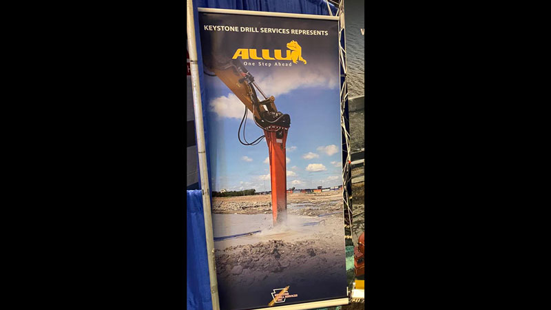 Trade show signs, tradeshow branding, trade show displays, Trade show tables, Pittsburgh Trade show sign printing, Commercial signs pittsburgh, Custom trade show booth, trade show booth, digitally printed signs, digitally printed banners