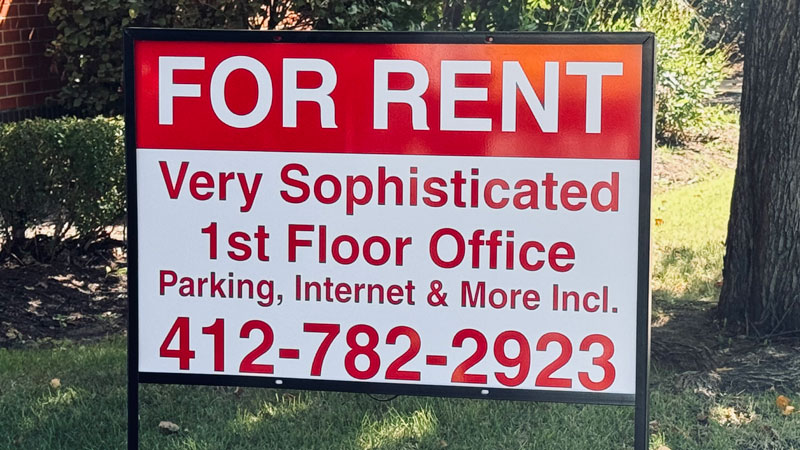 Yard Sign, Pittsburgh Yard Signs, Yard Signs, Yard Sign Printing, Custom Yard Signs, Pittsburgh Commercial Signs, Yard Signs with stakes, signage, yard signs online, signs for yard, digitally printed yard signs, digitally printed signs